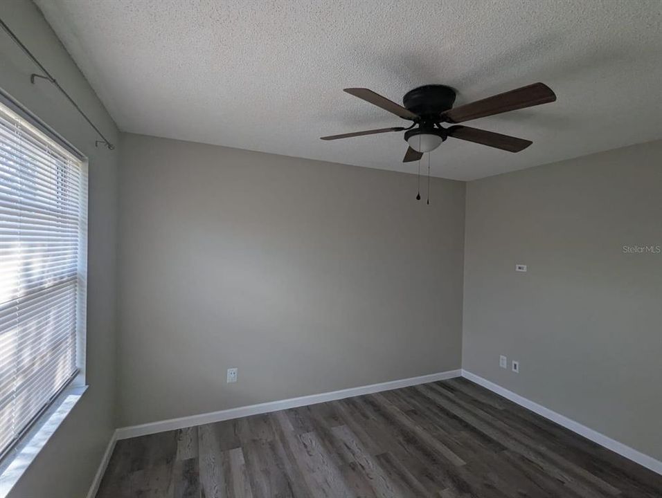 En Venta: $349,000 (3 camas, 2 baños, 1390 Pies cuadrados)