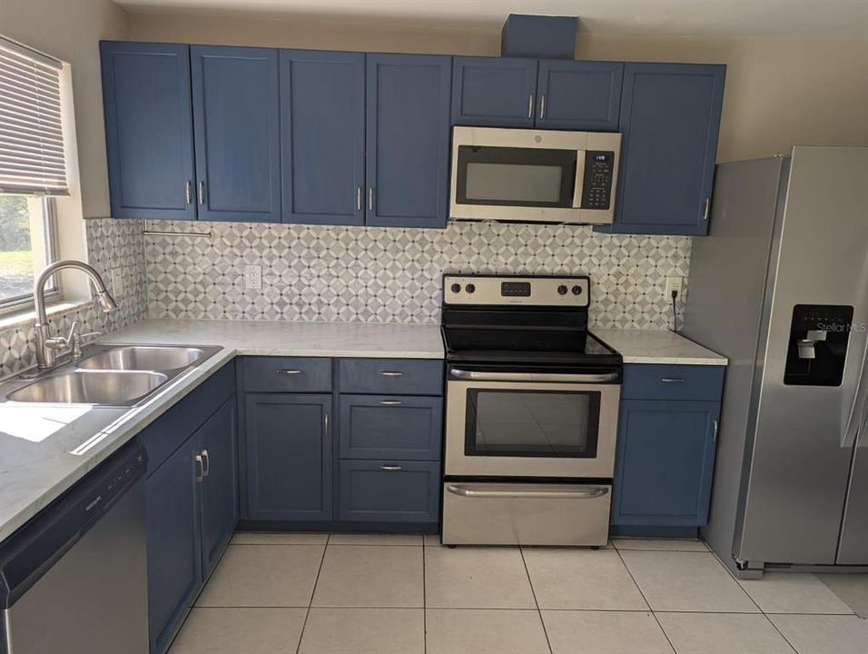 En Venta: $349,000 (3 camas, 2 baños, 1390 Pies cuadrados)