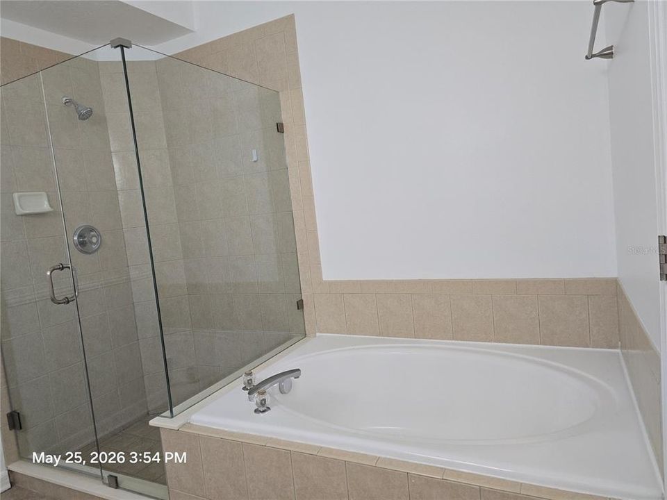 For Sale: $509,900 (4 beds, 2 baths, 1823 Square Feet)