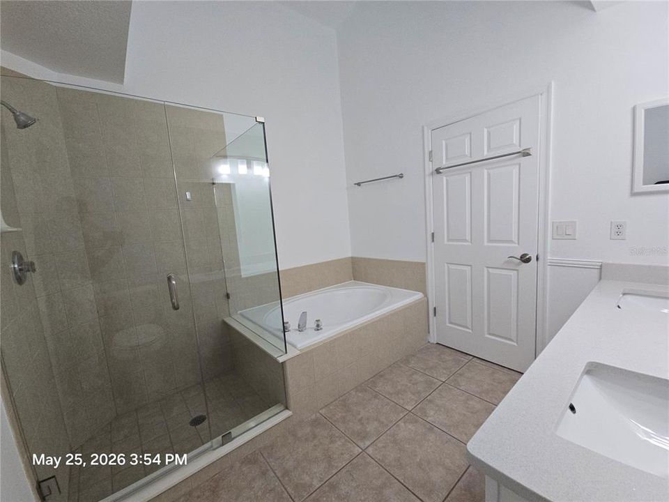 For Sale: $509,900 (4 beds, 2 baths, 1823 Square Feet)
