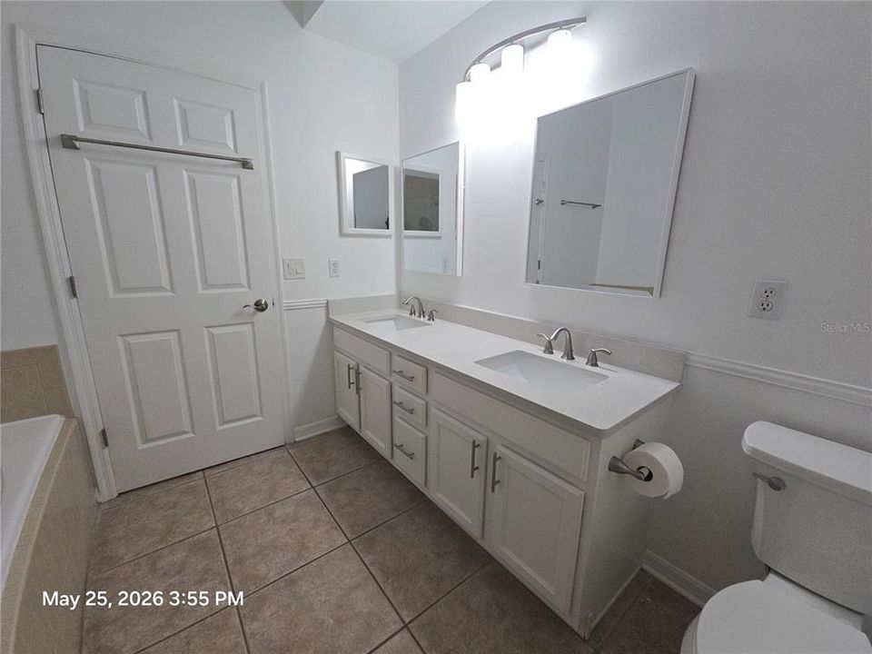 For Sale: $509,900 (4 beds, 2 baths, 1823 Square Feet)