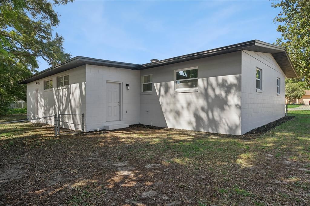 En Venta: $305,990 (3 camas, 2 baños, 1507 Pies cuadrados)