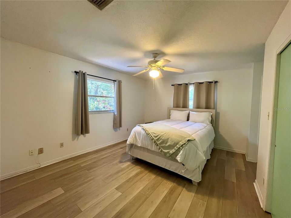 В аренду: $3,600 (4 спален, 3 ванн, 2323 Квадратных фут)