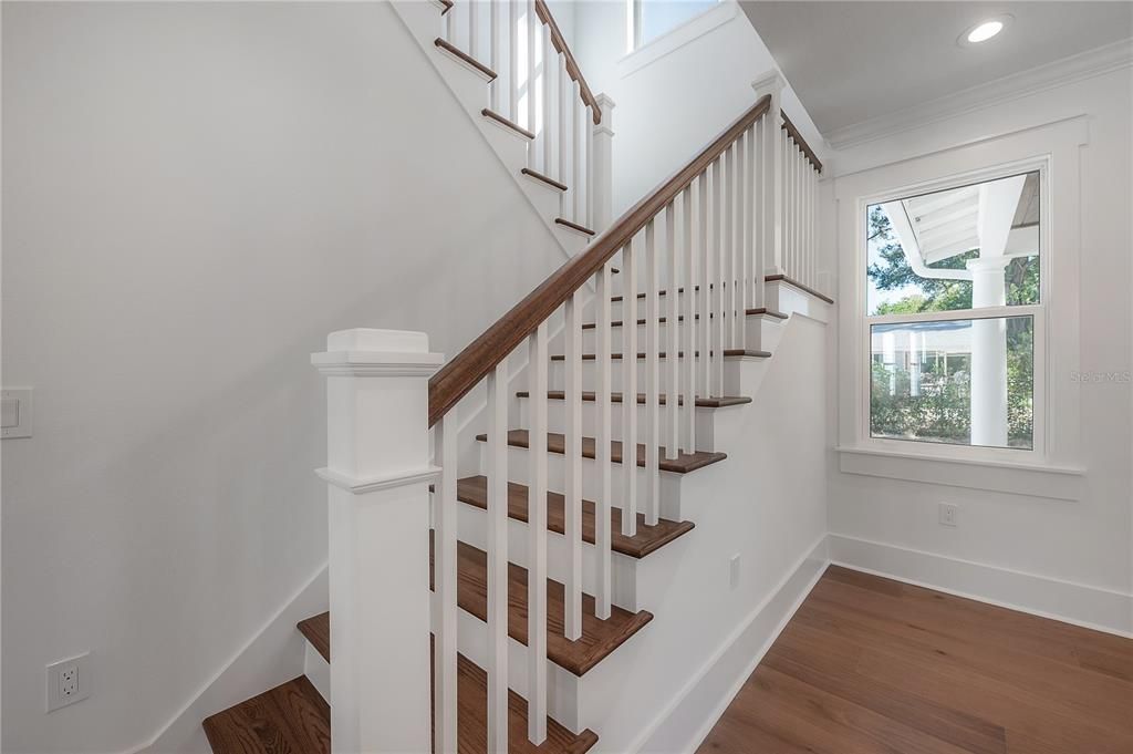 For Sale: $724,900 (3 beds, 2 baths, 2376 Square Feet)