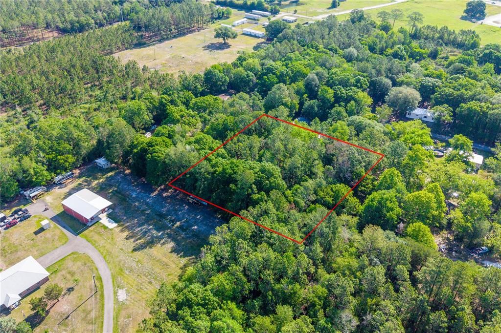 合同活跃: $25,000 (1.06 acres)