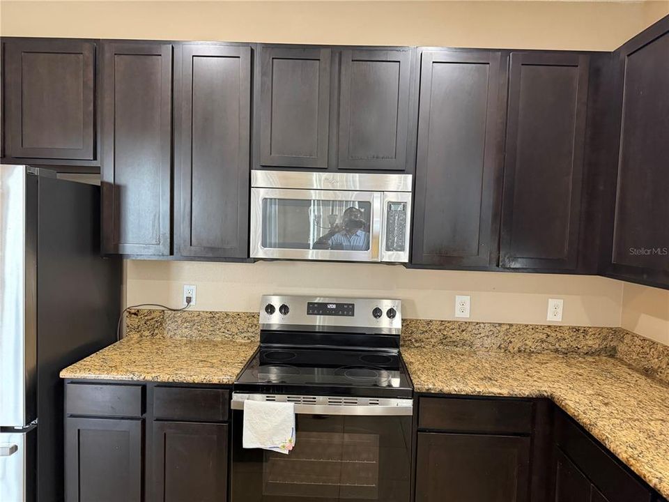 For Rent: $2,500 (4 beds, 2 baths, 2258 Square Feet)