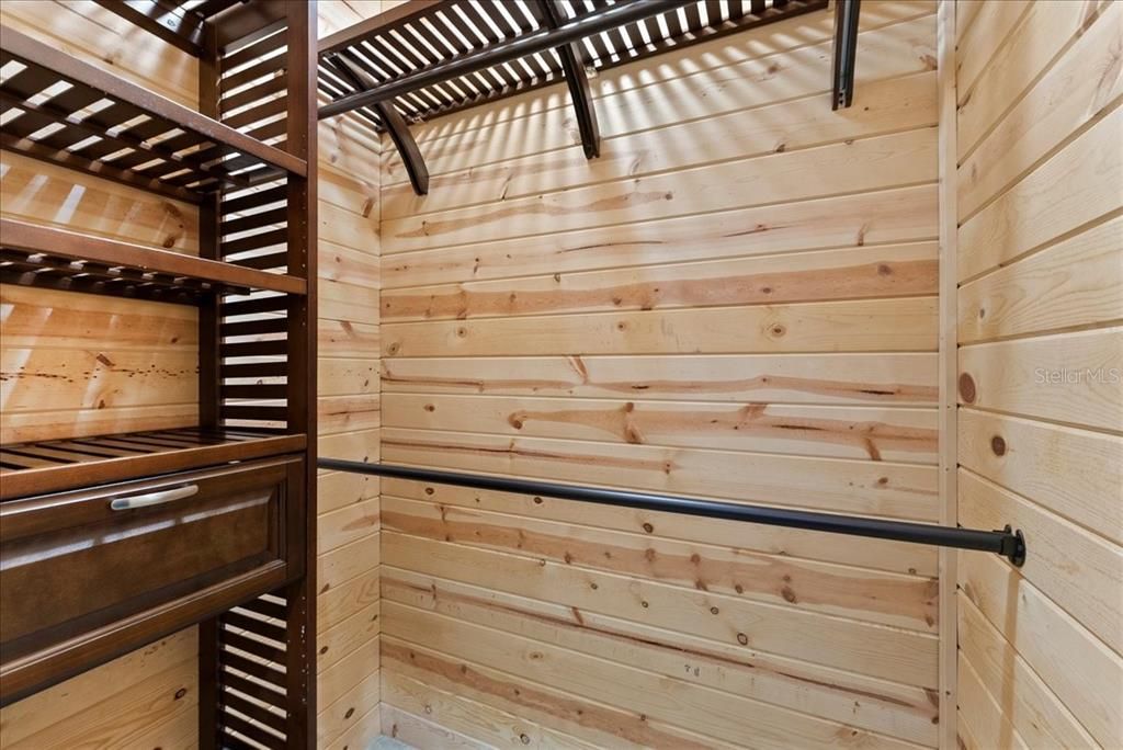 For Rent: $3,000 (3 beds, 2 baths, 1575 Square Feet)