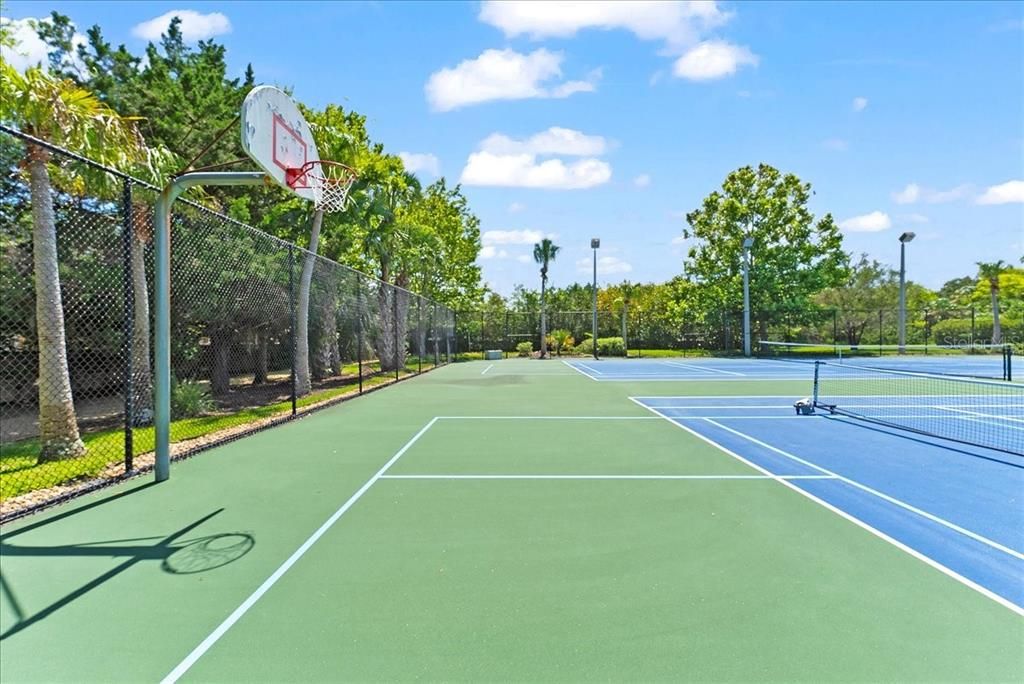 For Rent: $3,000 (3 beds, 2 baths, 1575 Square Feet)