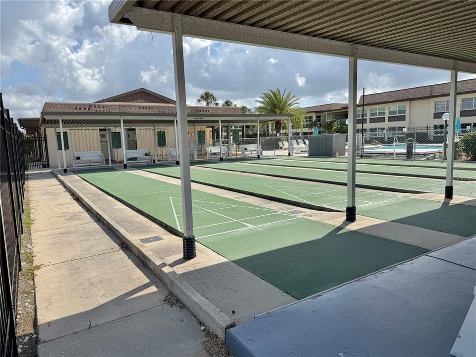 For Sale: $112,000 (2 beds, 2 baths, 1104 Square Feet)