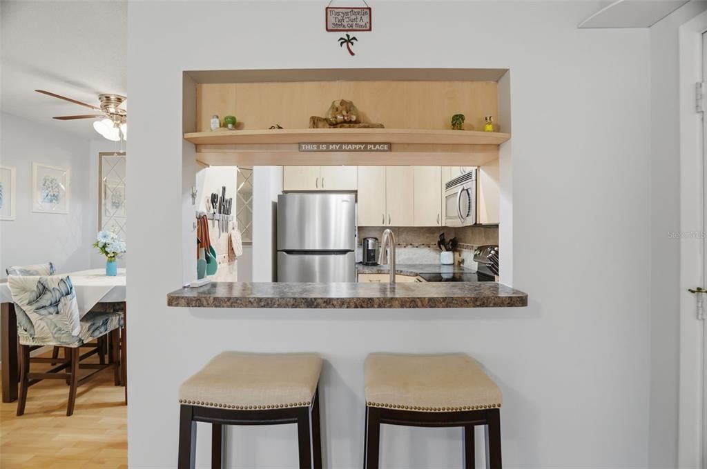 For Sale: $112,000 (2 beds, 2 baths, 1104 Square Feet)