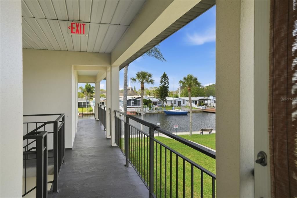 For Sale: $112,000 (2 beds, 2 baths, 1104 Square Feet)