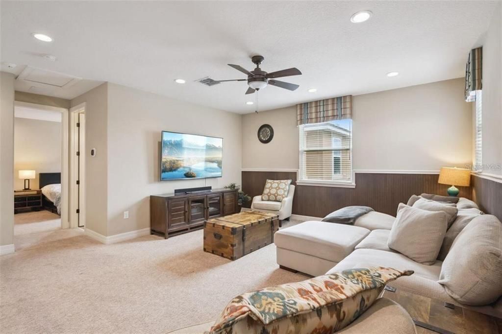 For Sale: $674,900 (5 beds, 4 baths, 3105 Square Feet)