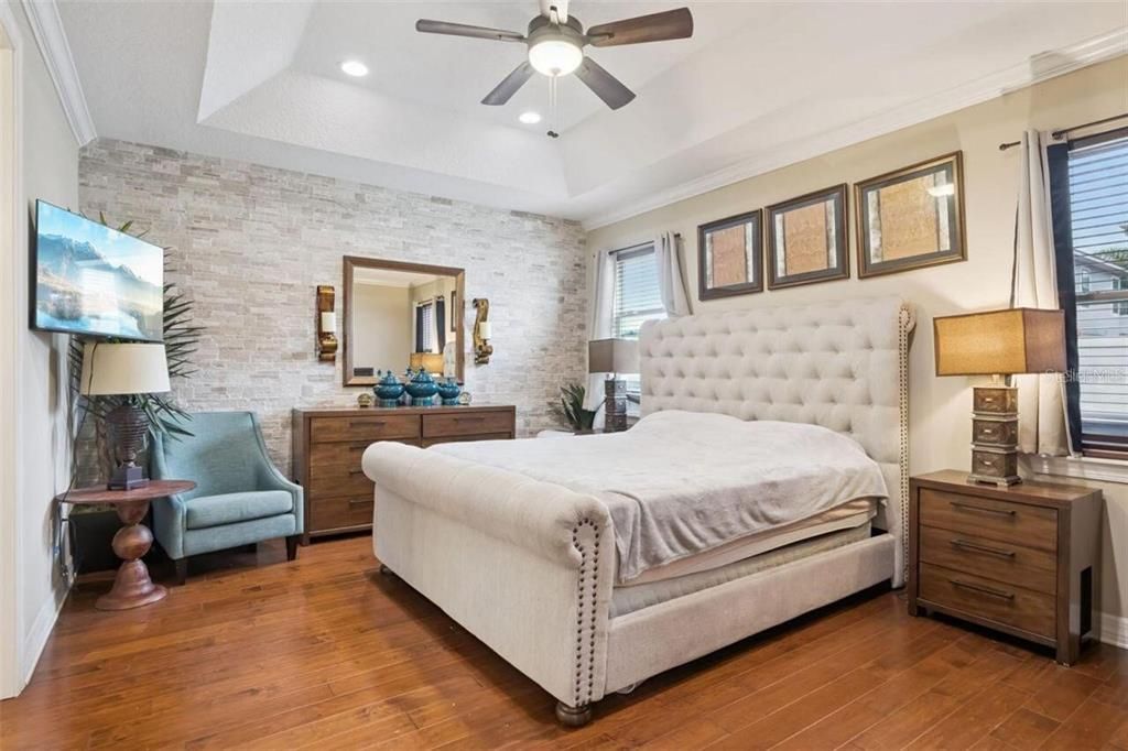 For Sale: $674,900 (5 beds, 4 baths, 3105 Square Feet)
