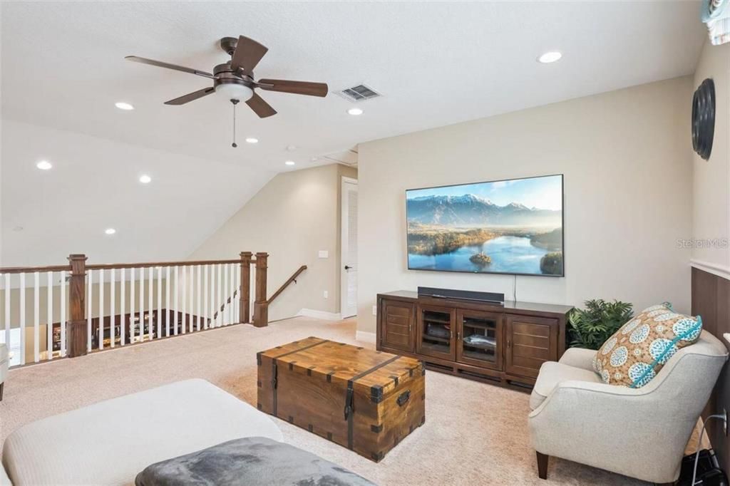 For Sale: $674,900 (5 beds, 4 baths, 3105 Square Feet)