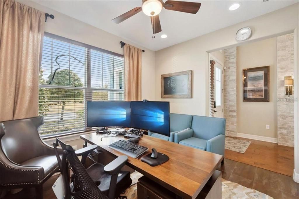 For Sale: $674,900 (5 beds, 4 baths, 3105 Square Feet)