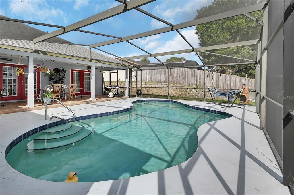For Sale: $425,000 (4 beds, 2 baths, 2161 Square Feet)