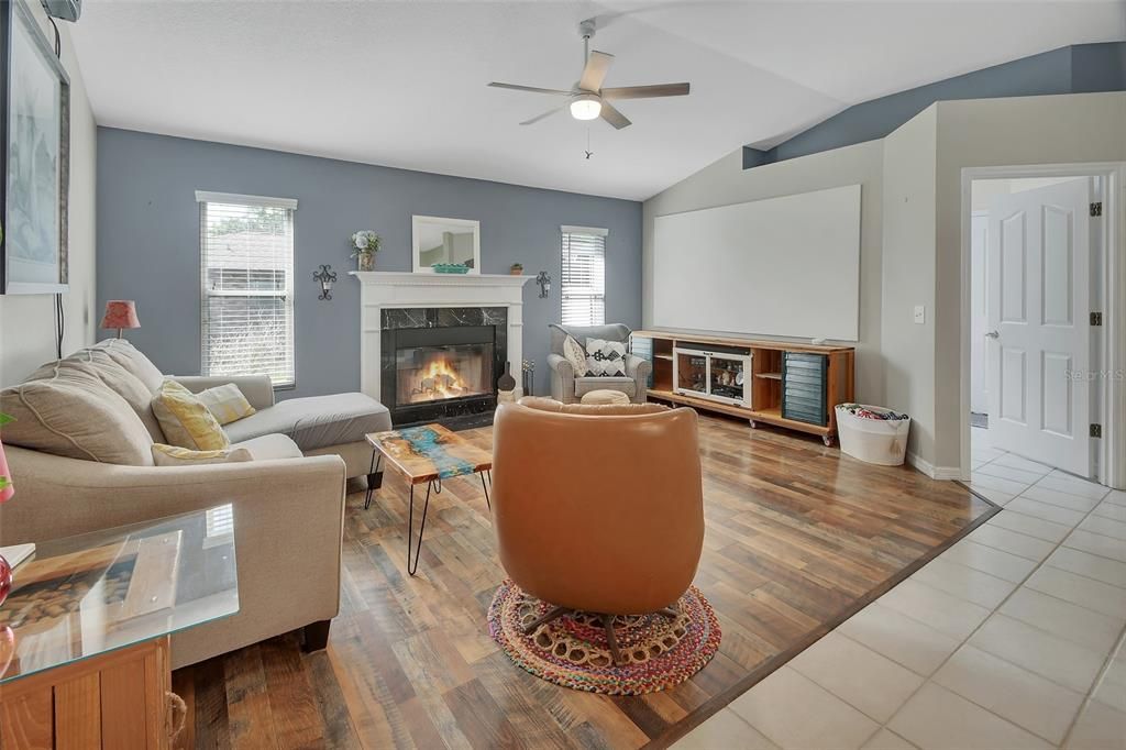 For Sale: $425,000 (4 beds, 2 baths, 2161 Square Feet)