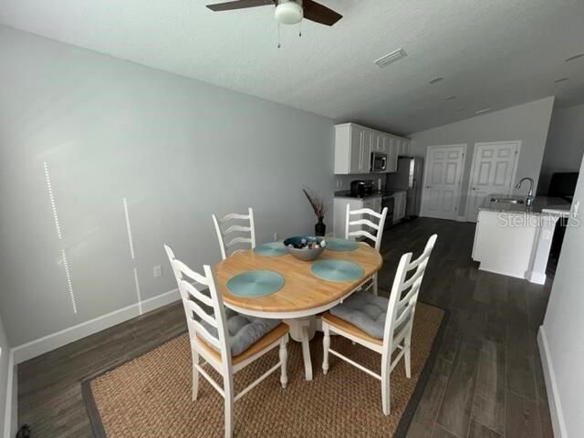 For Sale: $549,900 (3 beds, 2 baths, 1802 Square Feet)
