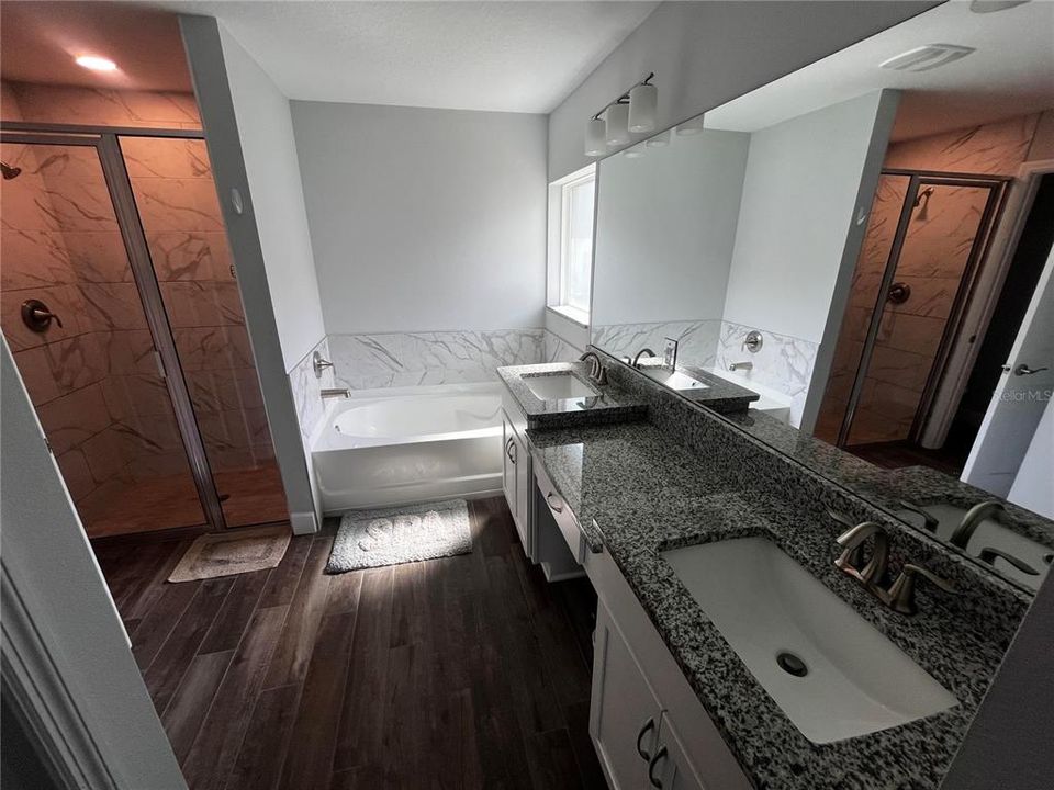 For Sale: $549,900 (3 beds, 2 baths, 1802 Square Feet)