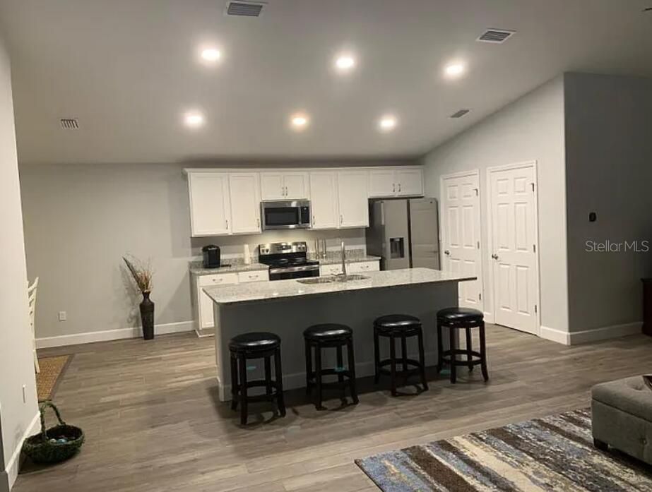 For Sale: $549,900 (3 beds, 2 baths, 1802 Square Feet)