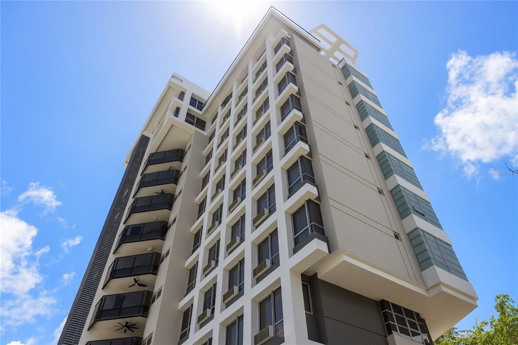 For Sale: $3,850,000 (2 beds, 2 baths, 3254 Square Feet)