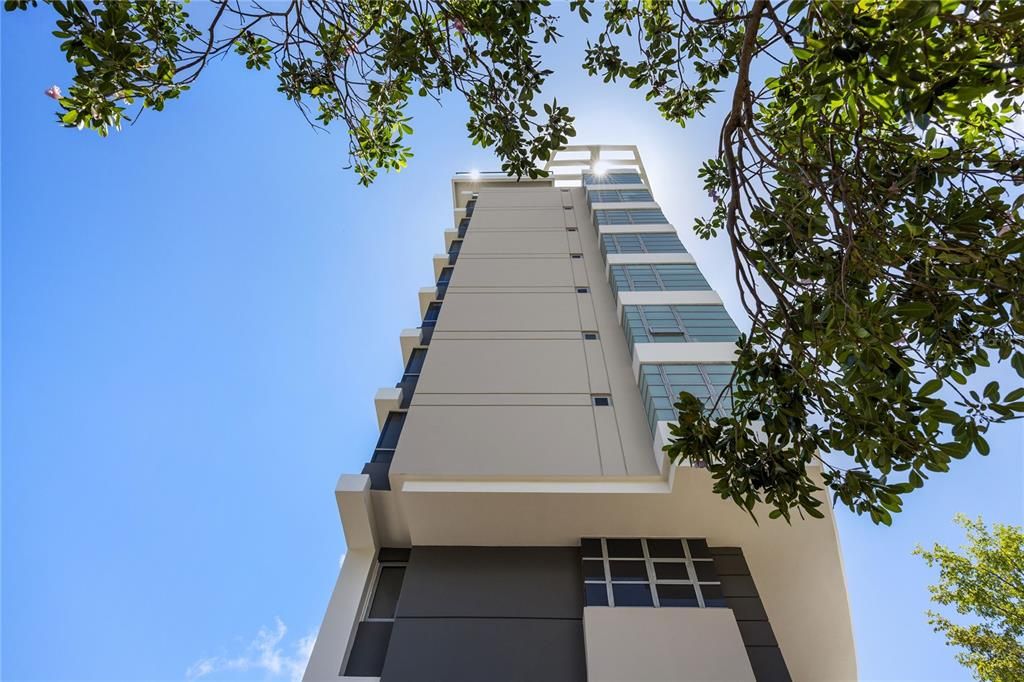 For Sale: $3,850,000 (2 beds, 2 baths, 3254 Square Feet)