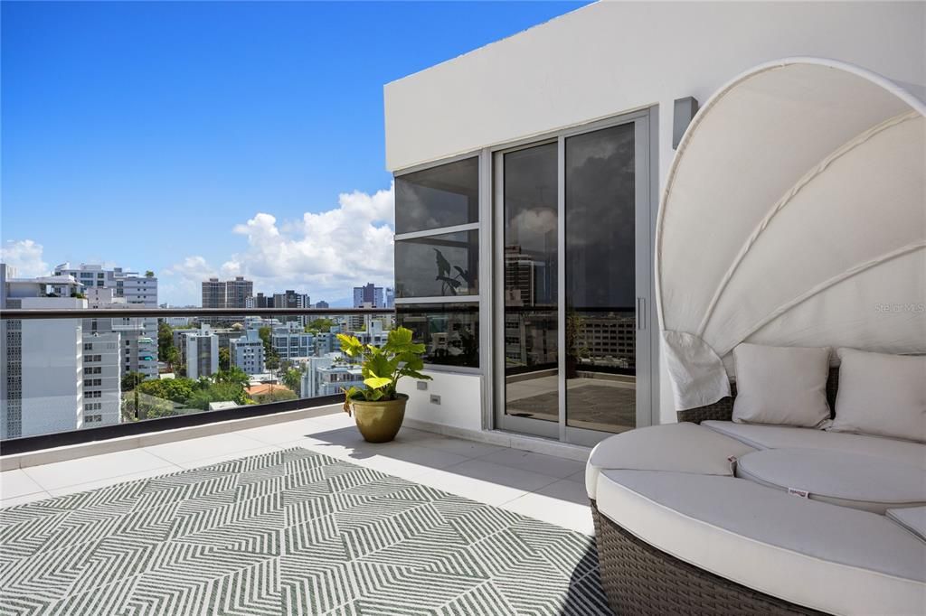 For Sale: $3,850,000 (2 beds, 2 baths, 3254 Square Feet)