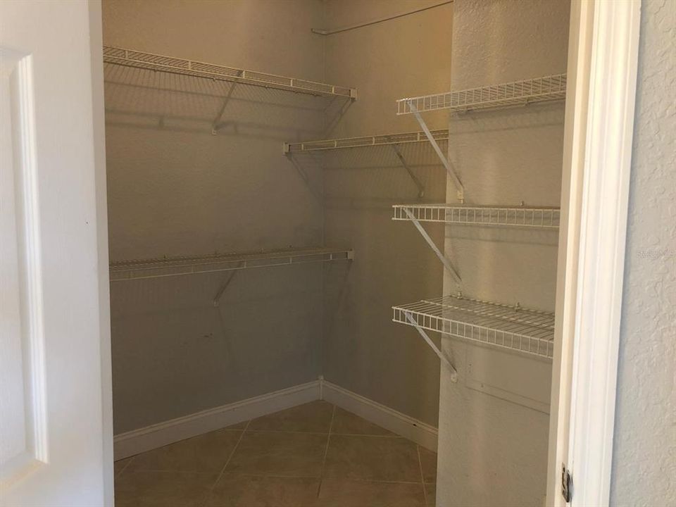 For Sale: $215,000 (2 beds, 2 baths, 1115 Square Feet)