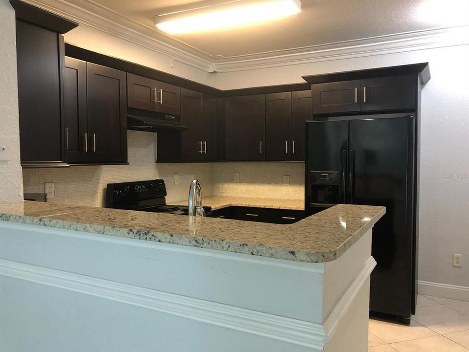 For Sale: $215,000 (2 beds, 2 baths, 1115 Square Feet)