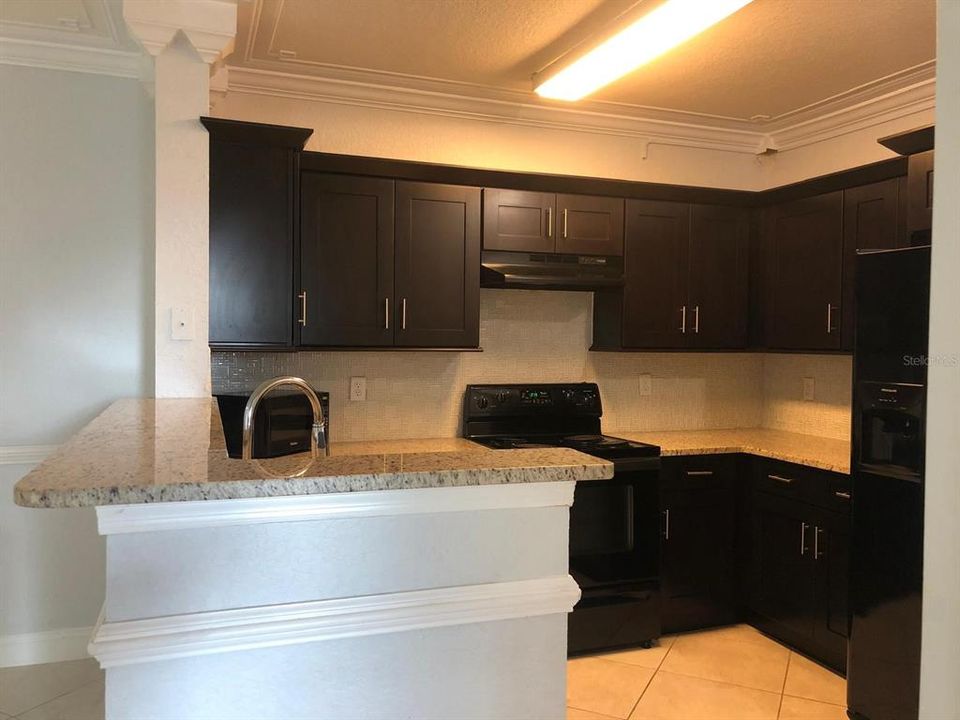 For Sale: $215,000 (2 beds, 2 baths, 1115 Square Feet)