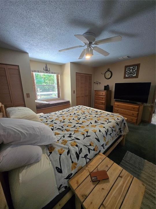 Activo con contrato: $330,000 (2 camas, 2 baños, 1544 Pies cuadrados)