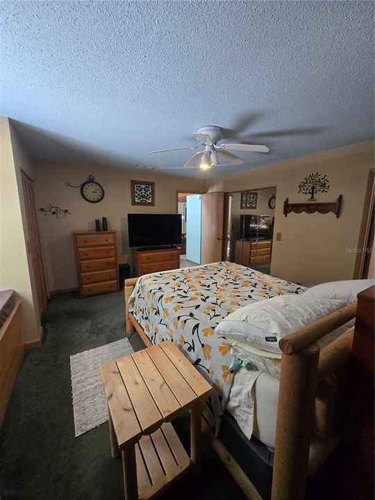 Activo con contrato: $330,000 (2 camas, 2 baños, 1544 Pies cuadrados)