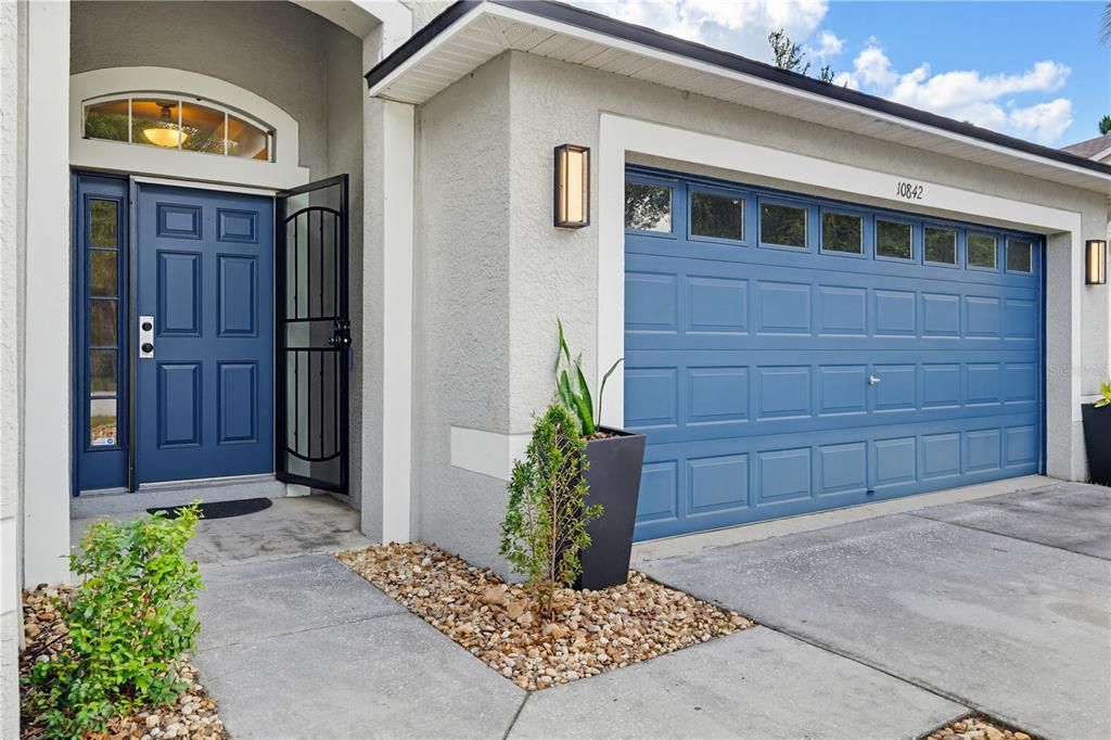 For Sale: $385,000 (3 beds, 2 baths, 2138 Square Feet)