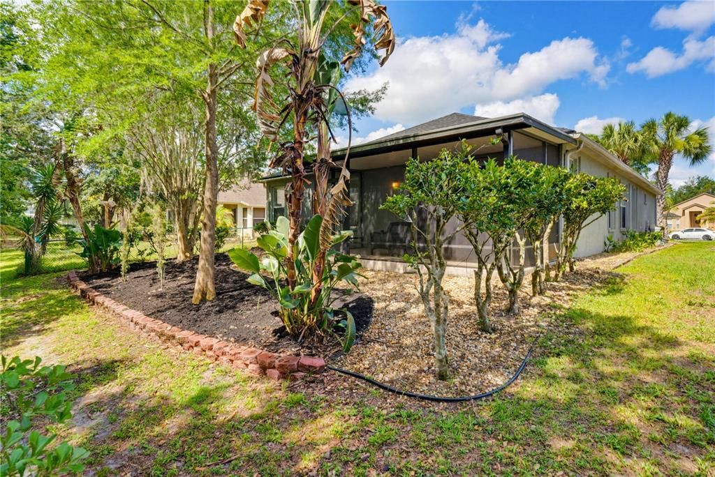 For Sale: $385,000 (3 beds, 2 baths, 2138 Square Feet)