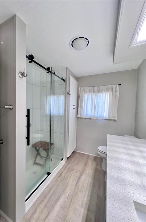На продажу: $199,900 (2 спален, 2 ванн, 1208 Квадратных фут)