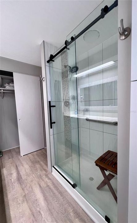 На продажу: $199,900 (2 спален, 2 ванн, 1208 Квадратных фут)