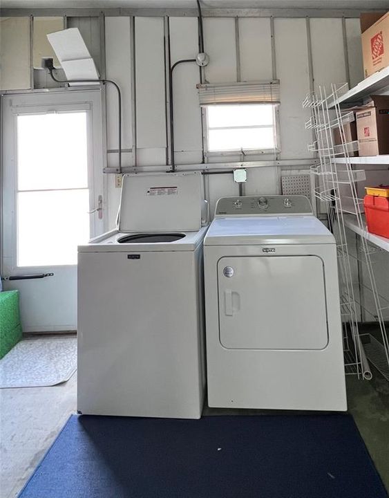 На продажу: $199,900 (2 спален, 2 ванн, 1208 Квадратных фут)