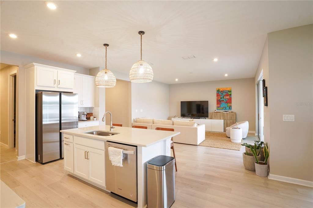 For Rent: $3,800 (3 beds, 2 baths, 2233 Square Feet)