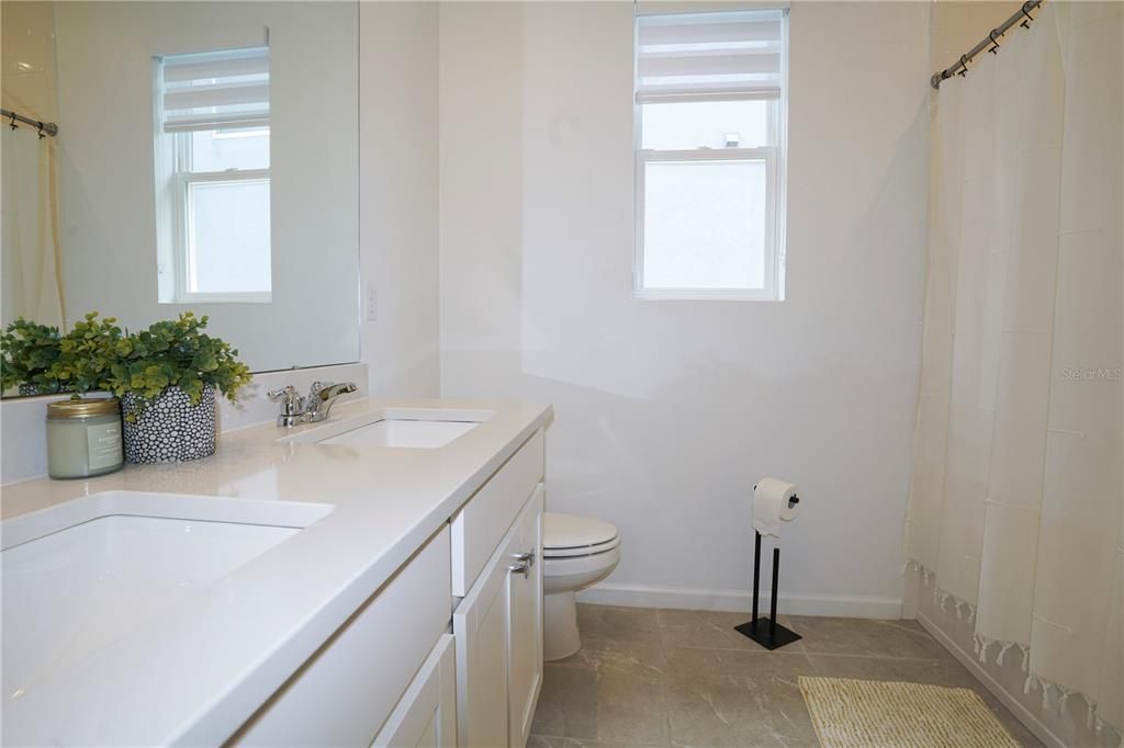 For Rent: $3,800 (3 beds, 2 baths, 2233 Square Feet)