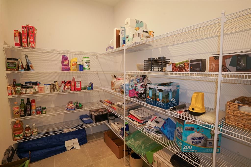 For Rent: $3,800 (3 beds, 2 baths, 2233 Square Feet)