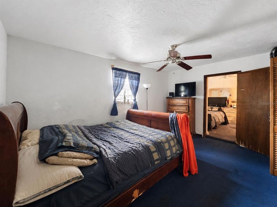 For Sale: $250,000 (4 beds, 2 baths, 1445 Square Feet)
