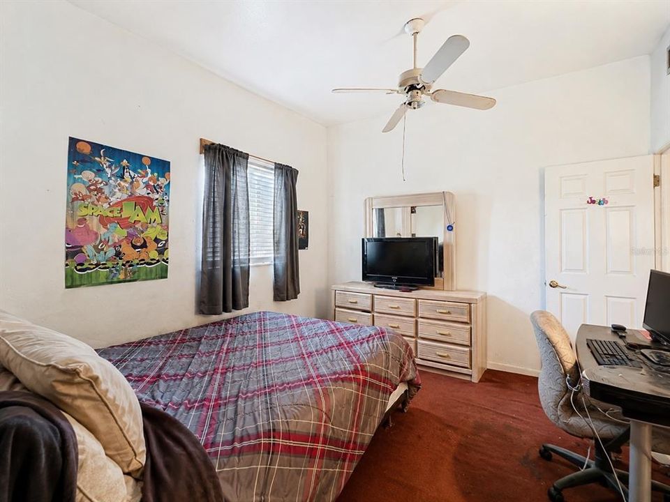 For Sale: $250,000 (4 beds, 2 baths, 1445 Square Feet)