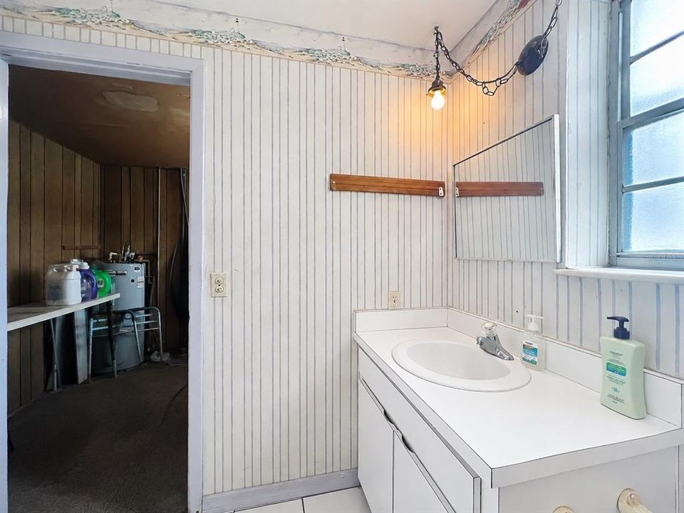 For Sale: $250,000 (4 beds, 2 baths, 1445 Square Feet)