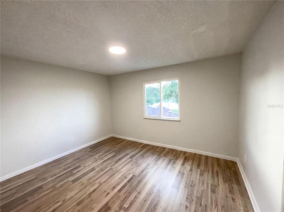 En Venta: $352,000 (4 camas, 2 baños, 2324 Pies cuadrados)