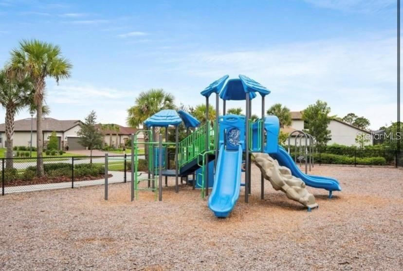 For Sale: $549,950 (4 beds, 3 baths, 2971 Square Feet)
