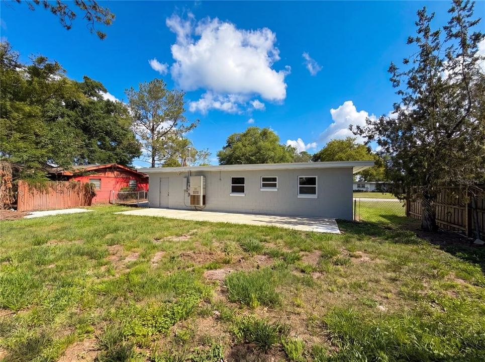 For Sale: $268,000 (3 beds, 2 baths, 972 Square Feet)