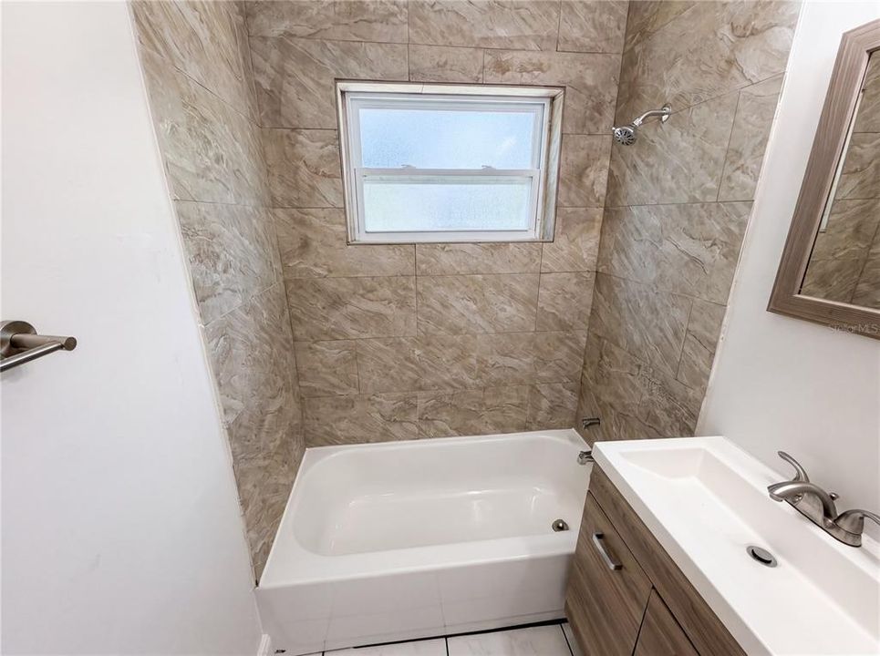 For Sale: $268,000 (3 beds, 2 baths, 972 Square Feet)
