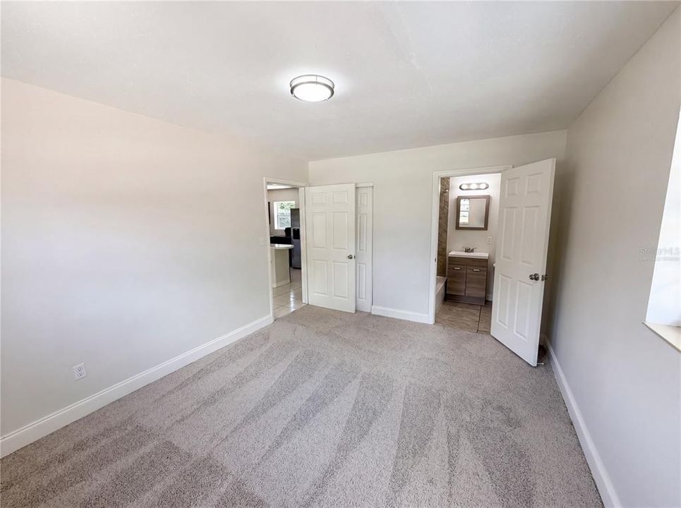 For Sale: $268,000 (3 beds, 2 baths, 972 Square Feet)