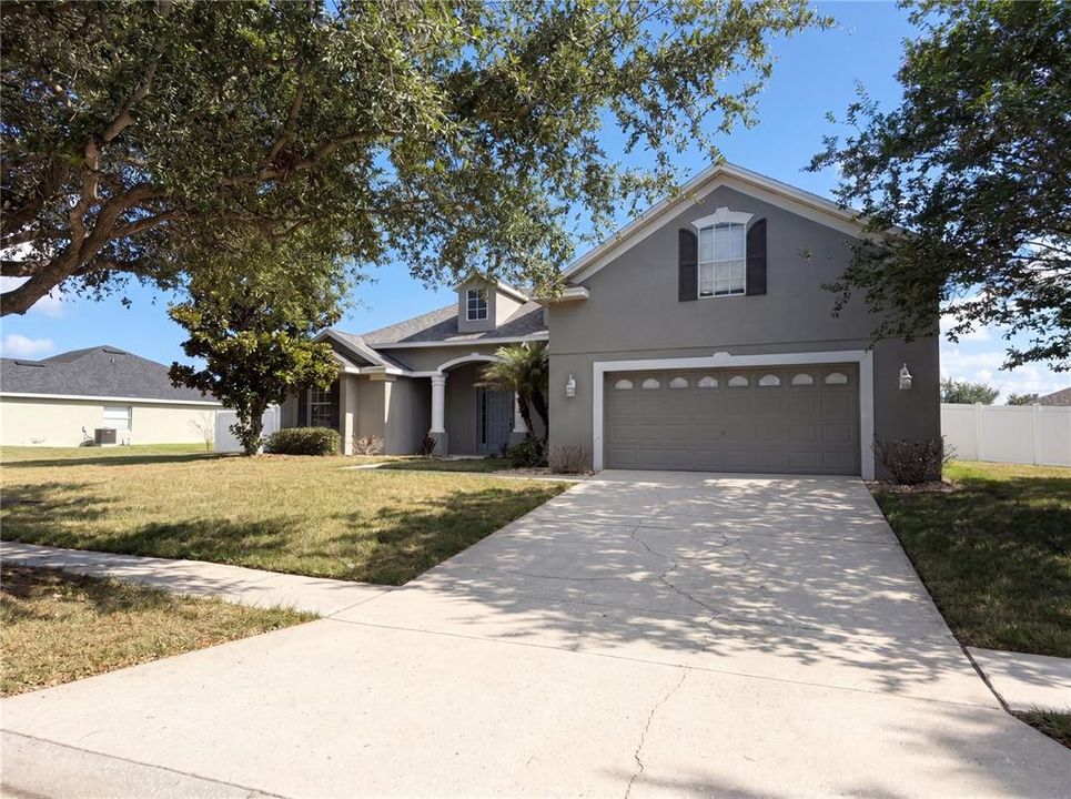 For Sale: $477,000 (4 beds, 4 baths, 2875 Square Feet)
