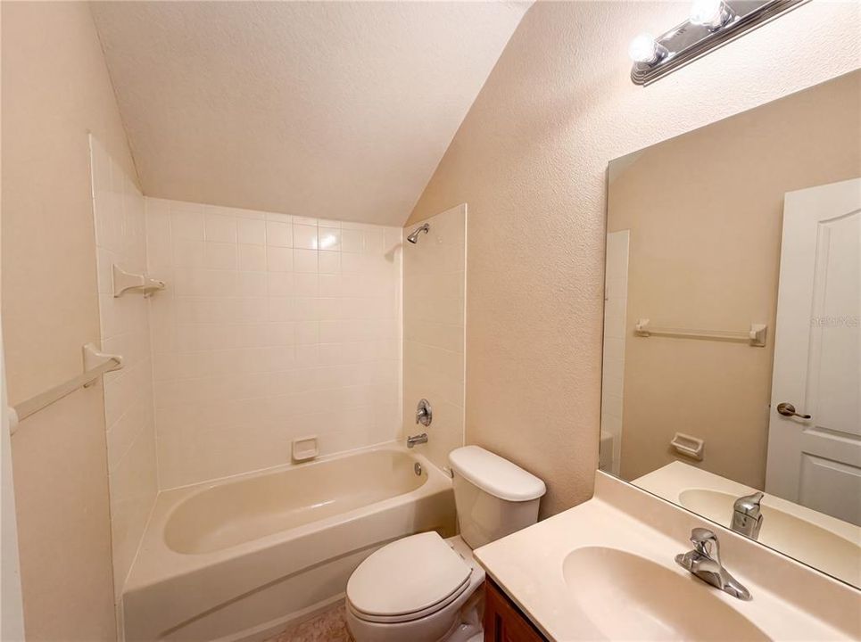 For Sale: $477,000 (4 beds, 4 baths, 2875 Square Feet)